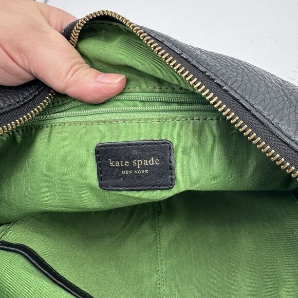 KATE SPADE Purse Black Pebbled Leather Shoulder Bag Hobo Slouch Spell Out Bottom - Picture 8 of 12